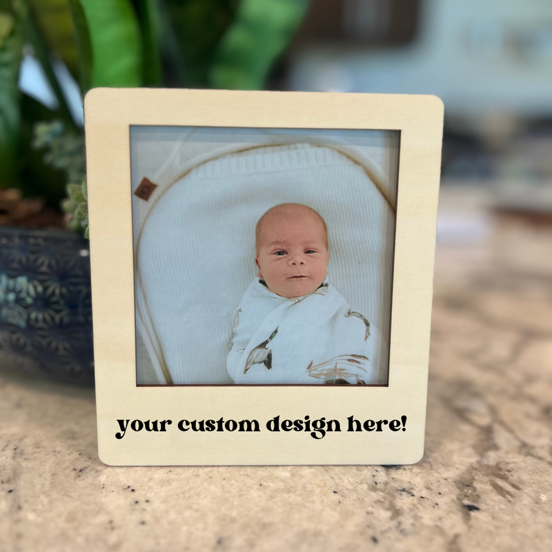 Customizable Polaroid Frame