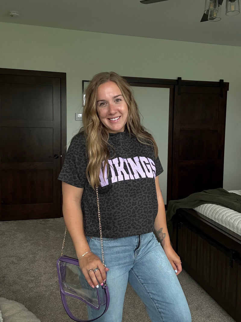Distressed Leopard CROPPED T-Shirt